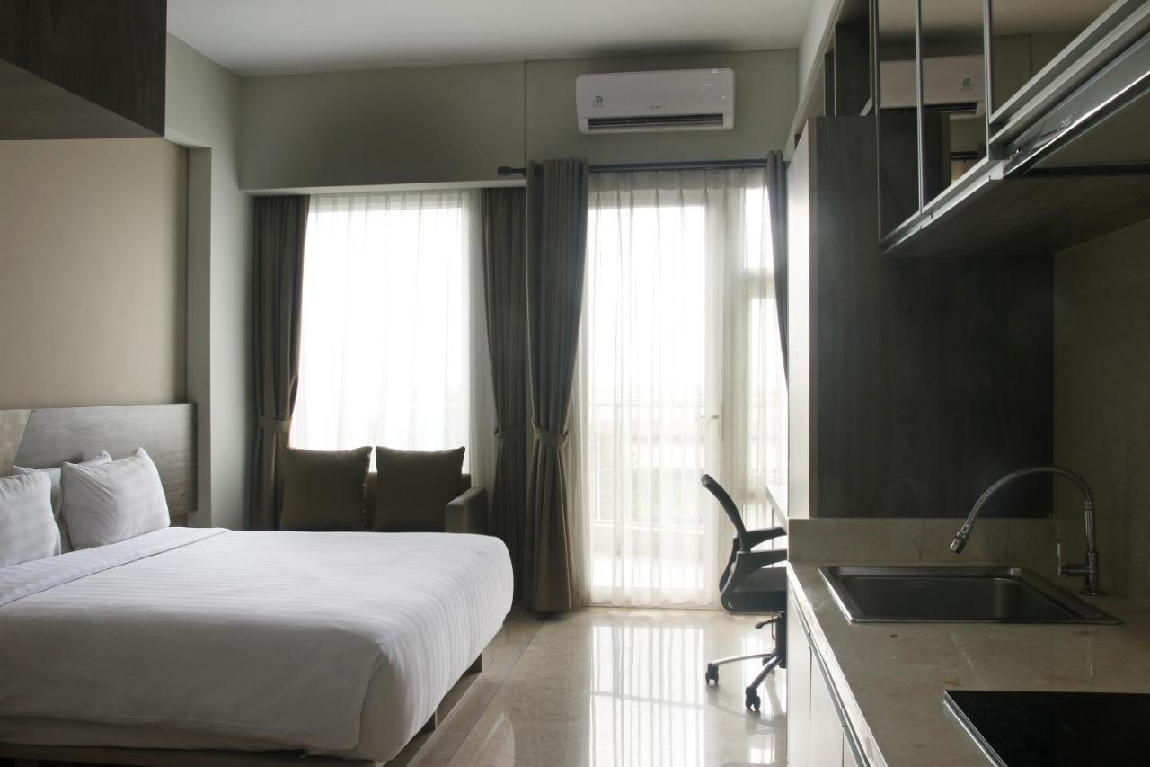 Graha Makara Suite Hotel & Residence Cikarang Extérieur photo
