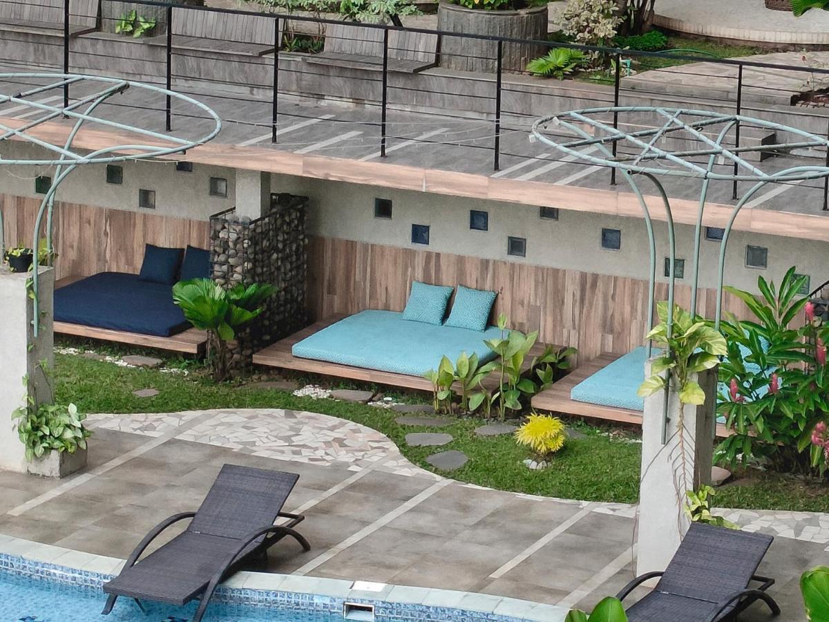 Graha Makara Suite Hotel & Residence Cikarang Extérieur photo