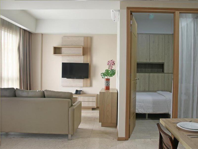 Graha Makara Suite Hotel & Residence Cikarang Extérieur photo